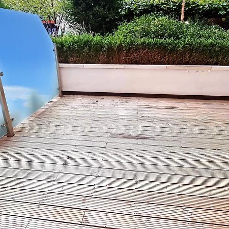 Your Riverside Home 2 With Private Balcony London Exteriör bild
